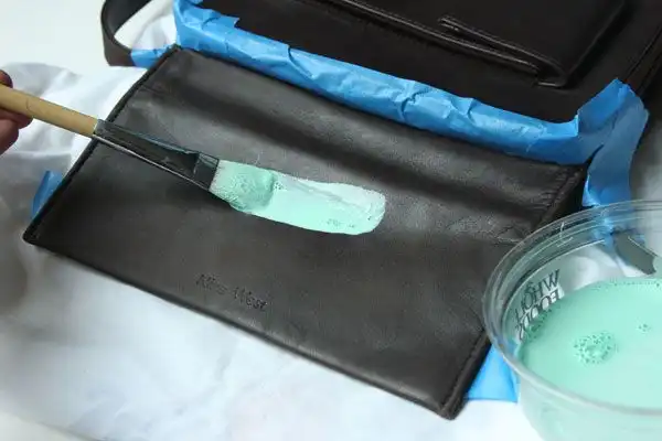 استفاده از رنگهای با کیفیت برای رنگ آمیزی چرم