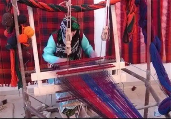 شال‌بافی و هه وری از صنایع دستی کردستان