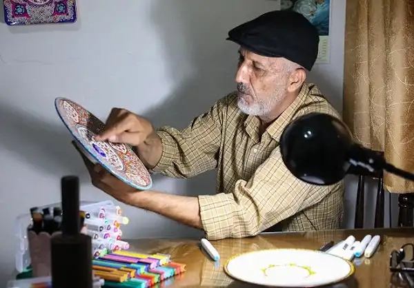 هنرمندان میناکاری