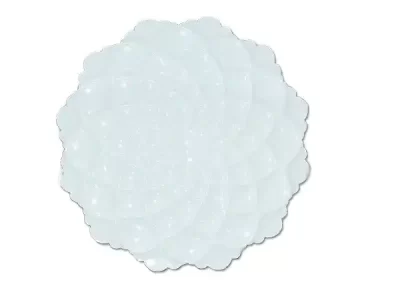 یکی از مراحل ساخت ظروف میناکاری ، لعاب کاری سطح بشقاب است