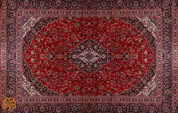 فرش دستباف یزد نیز از مهمترین صنایع دستی یزد